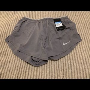 Nike Women’s Running Shorts New with Tags! size M